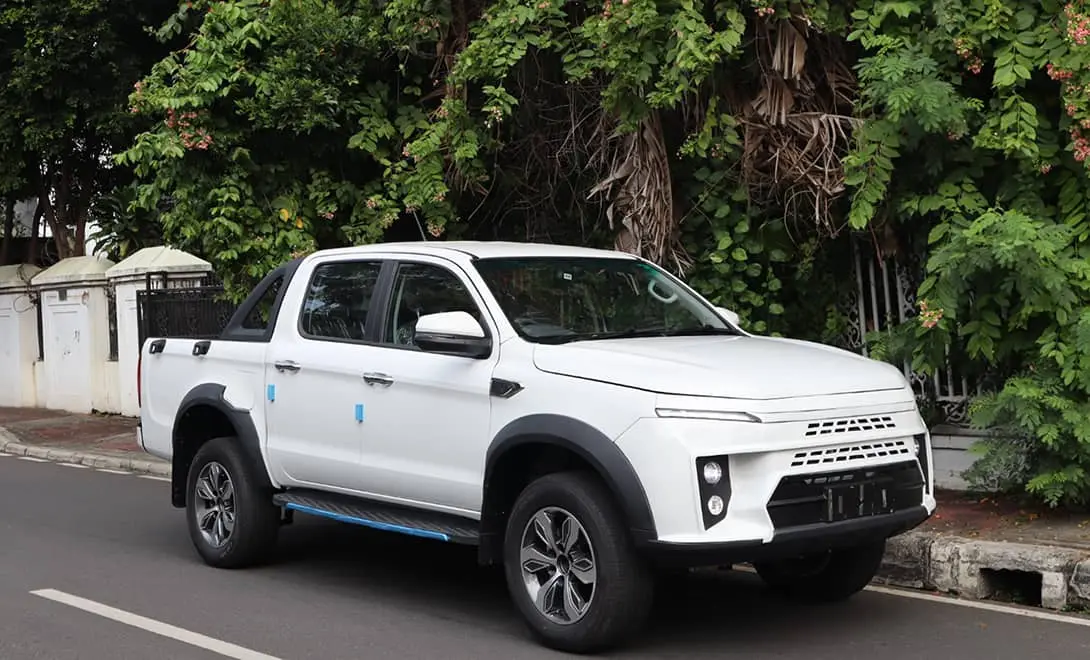 Dual motor 4WD electric pickup truck price
