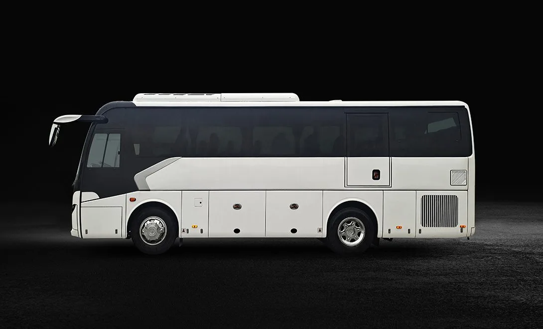 luxury 39 seats coach bus