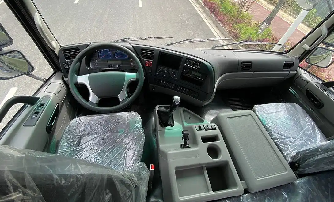 12MT 8x8 Truck chassis