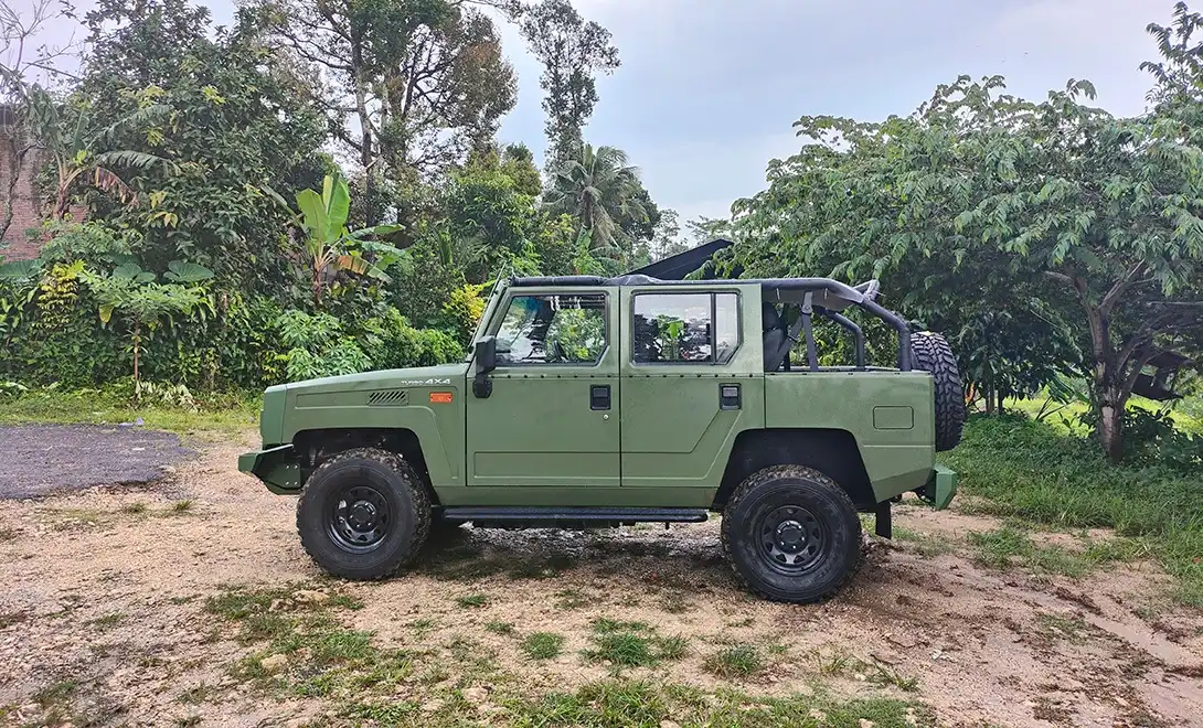 Off-road jeep