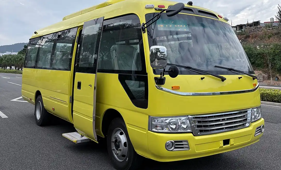 Mini coaster bus Mini coaster bus