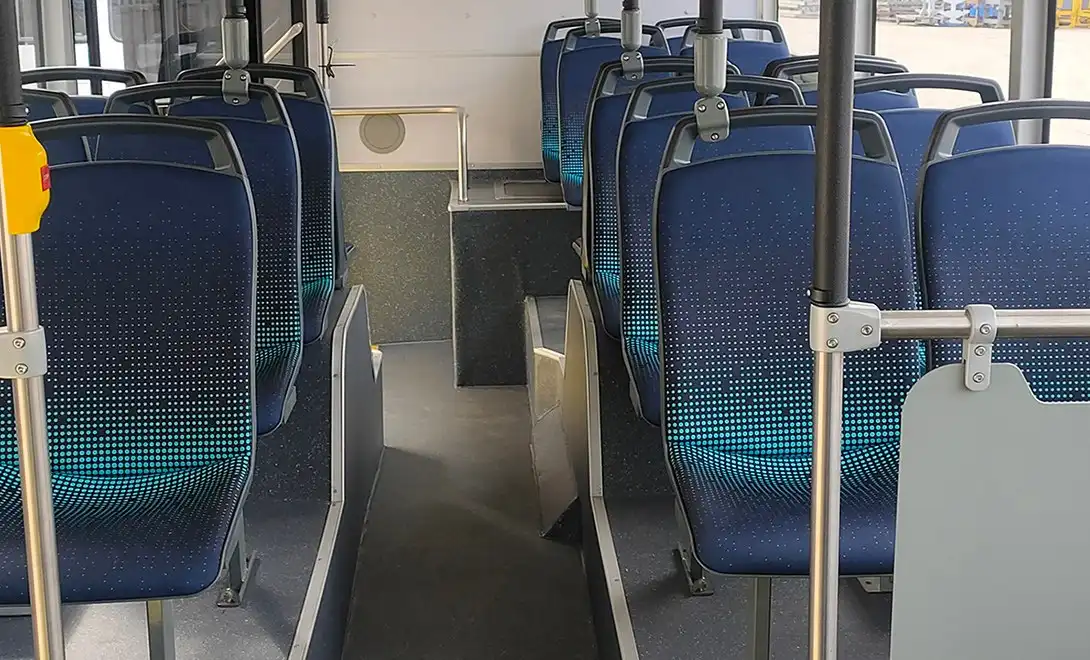 Low floor electric 12m city bus
