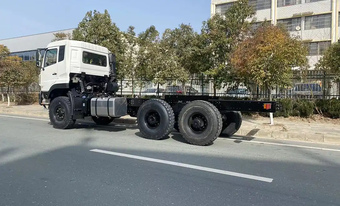 6x6 truck chassis with central tire inflation system 6x6 truck chassis with central tire inflation system