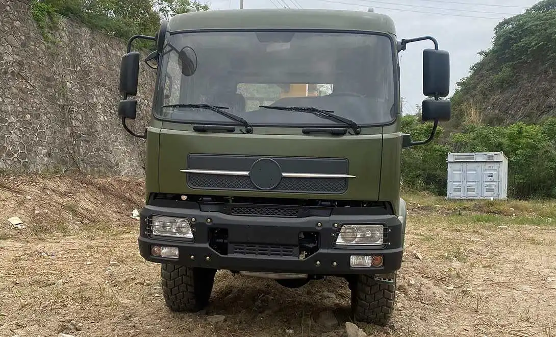 Off-road construction crane truck
