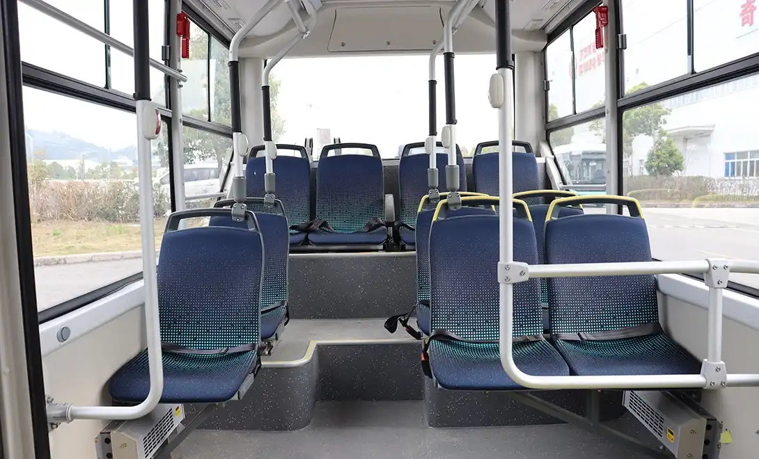 10–15 seat electric city bus